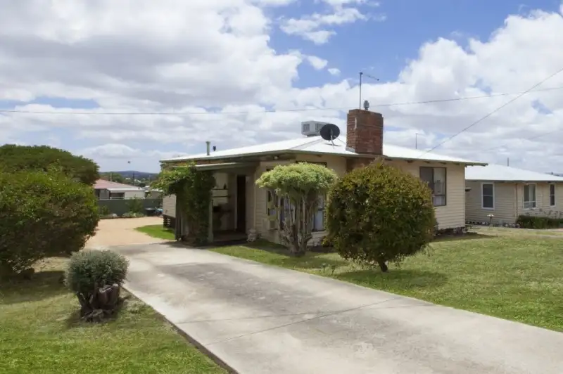 Main view of Homely house listing, 5 Montgomery Street, Ararat VIC 3377