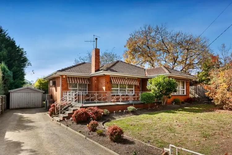 9 Bronhill Road, Ringwood East VIC 3135