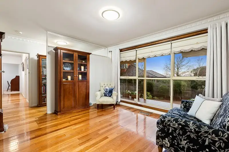 Main view of Homely unit listing, 1/10 Madeleine Street, Doncaster VIC 3108
