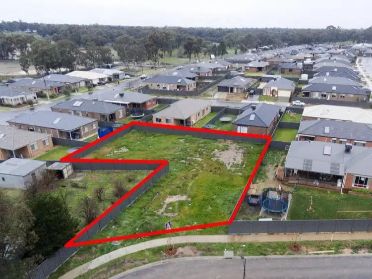 74 Kingston Drive, Eaglehawk VIC 3556