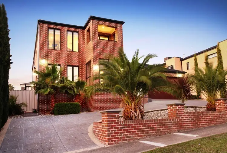 38 Adderley Drive, Greenvale VIC 3059