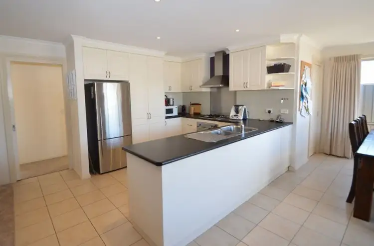 Fourth view of Homely townhouse listing, 2/17 Logan Drive, Wangaratta VIC 3677