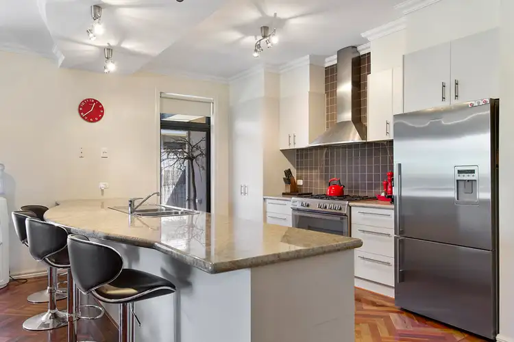 Fifth view of Homely house listing, 18 Cunningham Crescent, Skye VIC 3977