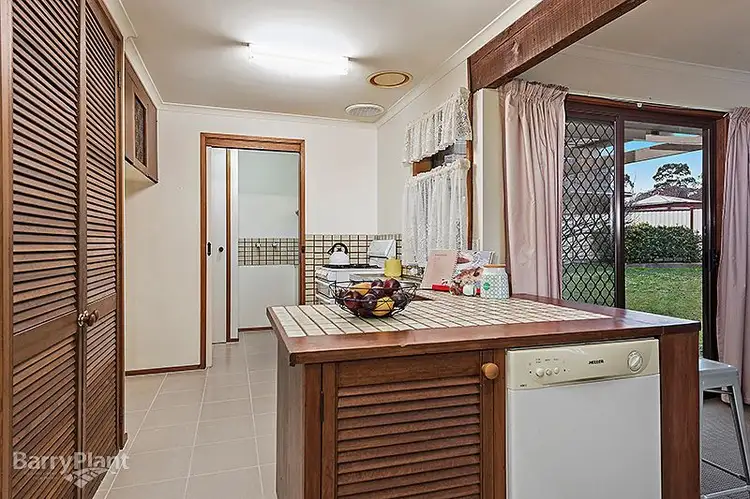 Fourth view of Homely house listing, 5 Larkin Court, Bundoora VIC 3083