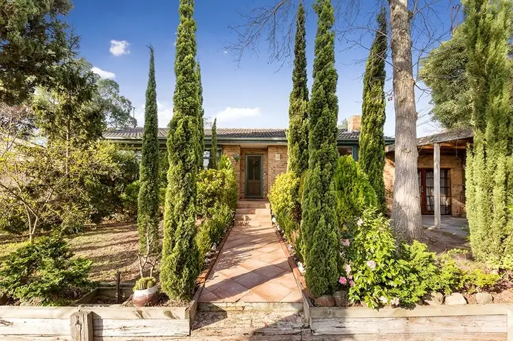 11 Slater Avenue, Blackburn North VIC 3130