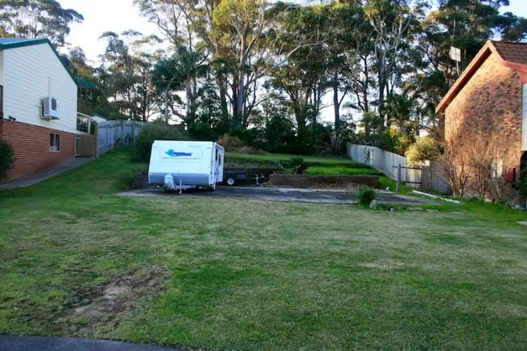 3 Torquay Drive, Lake Tabourie NSW 2539
