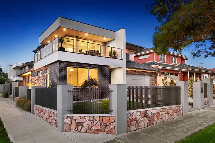 52 Kernan Street, Strathmore VIC 3041