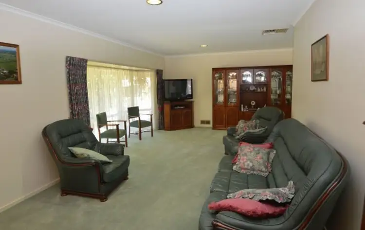 Second view of Homely house listing, 6 Grace Court, Wangaratta VIC 3677