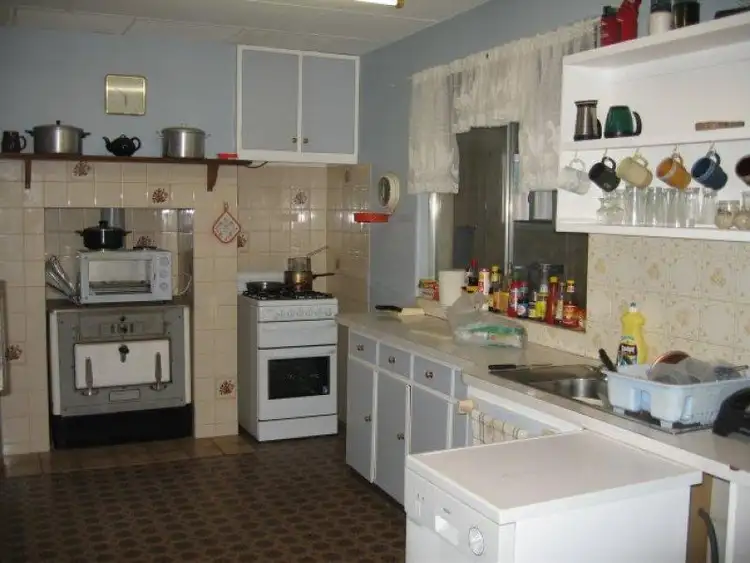 Second view of Homely house listing, 28 MACARTNEY STREET, York WA 6302