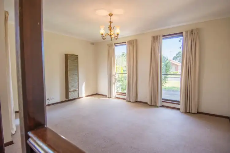 Fourth view of Homely house listing, 10 Edwards Crescent, Wendouree VIC 3355