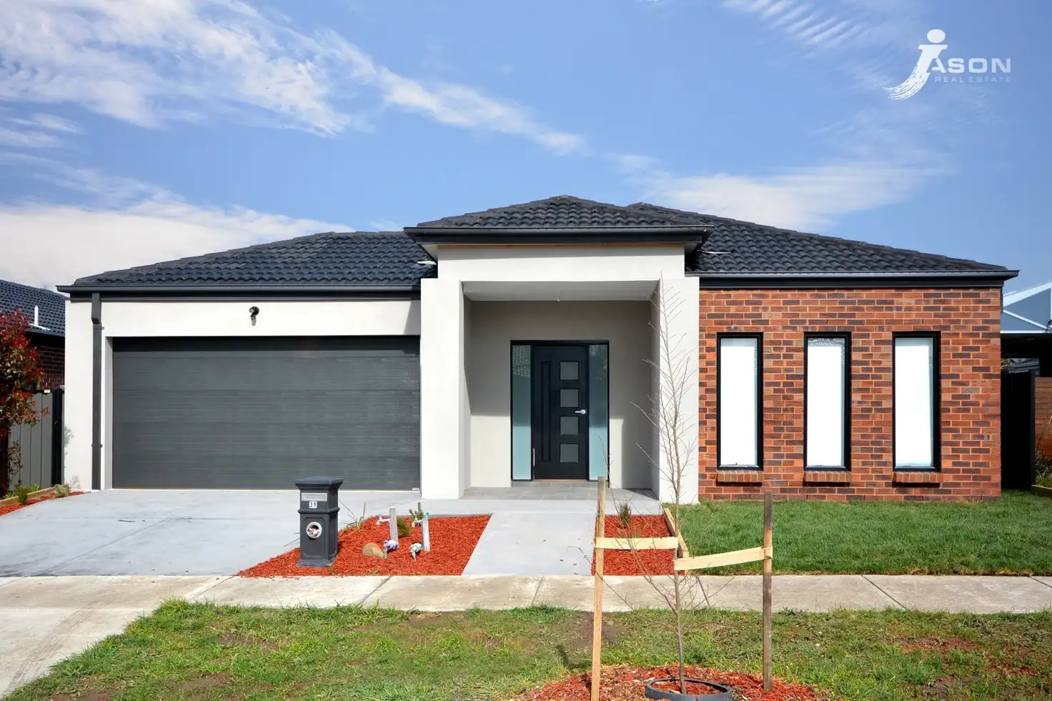 Main view of Homely house listing, 39 Thorngrove Avenue, Craigieburn VIC 3064