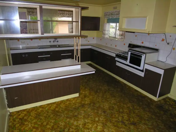 Seventh view of Homely house listing, 185 Raglan Street, Sale VIC 3850