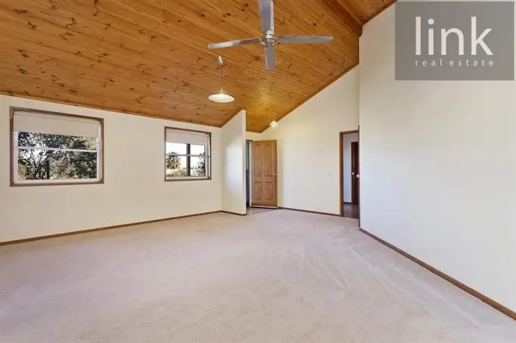 Fourth view of Homely house listing, 6 Dirru Court, Lavington NSW 2641