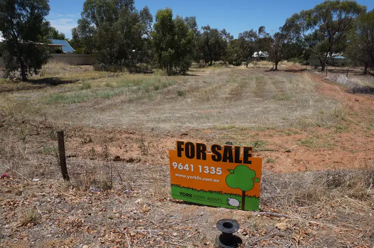 6 Meares Street, York WA 6302