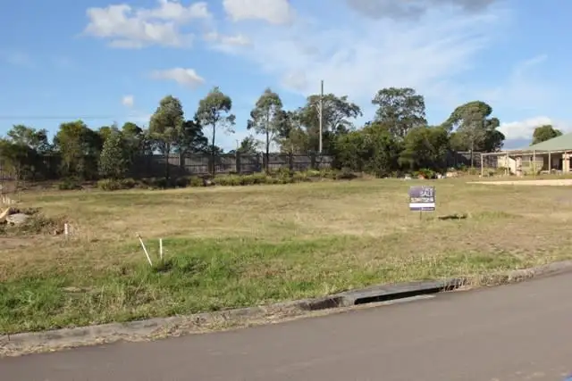 25 Hillview Avenue, Dungog NSW 2420