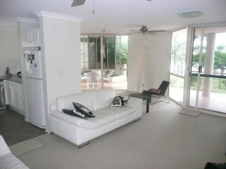 Main view of Homely apartment listing, 2/96 Oxlade Drive, New Farm QLD 4005