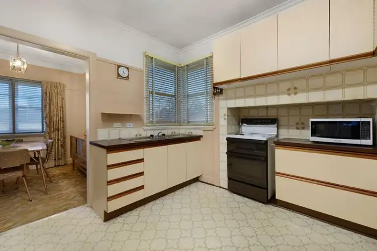 Sixth view of Homely house listing, 15 Reynolds Parade, Pascoe Vale South VIC 3044