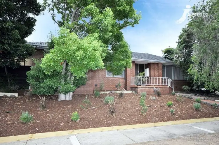 2 Taunton Place, Gladstone Park VIC 3043