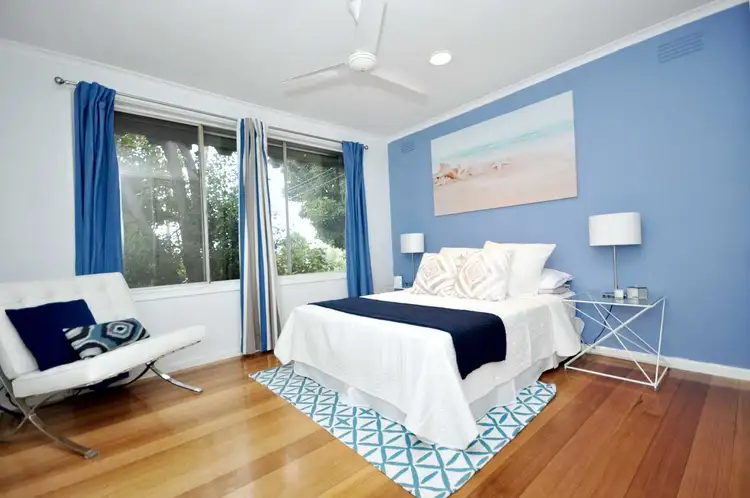 Fourth view of Homely house listing, 2 Taunton Place, Gladstone Park VIC 3043
