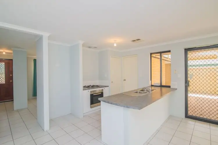 71 Chiltern Avenue, Brookdale WA 6112