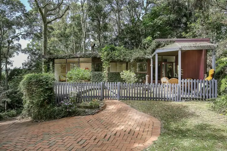 8 Lynette Place, Kotara NSW 2289