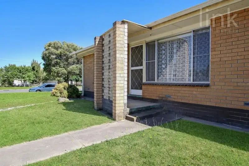 Main view of Homely house listing, 1/228 Olive Street, Albury NSW 2640
