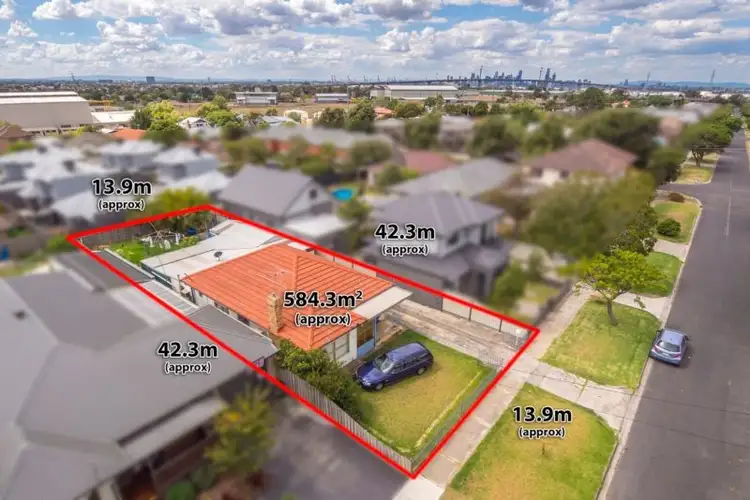 70 Junction Street, Newport VIC 3015