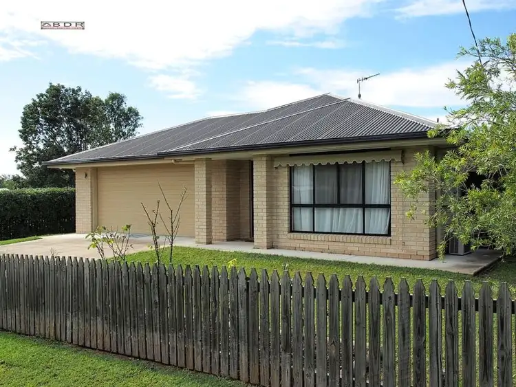 32 King Street, Howard QLD 4659