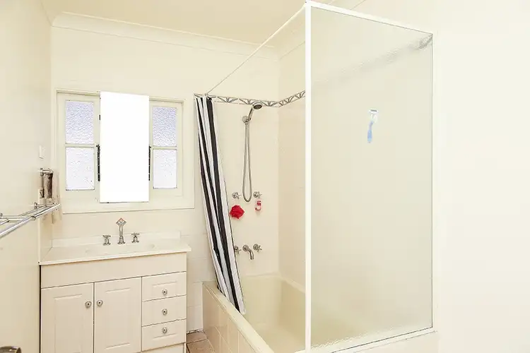 Sixth view of Homely house listing, 2 Delauret Square, Waratah West NSW 2298