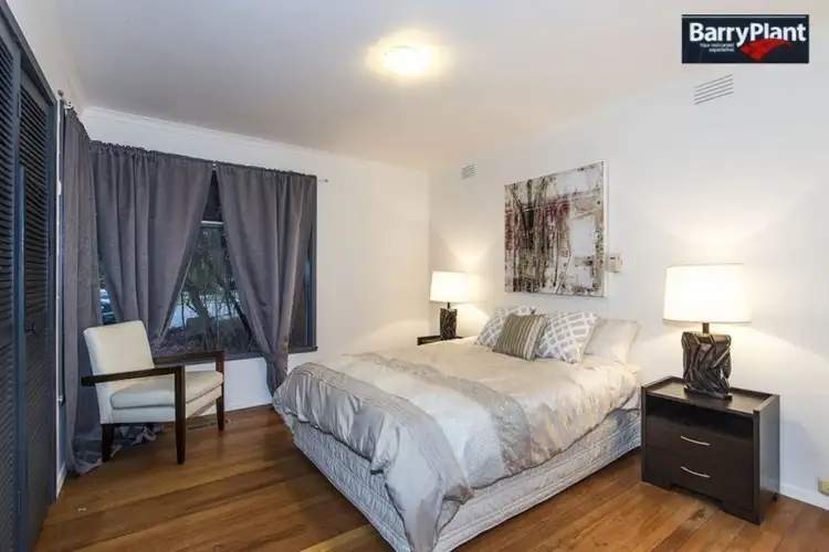 Fifth view of Homely house listing, 2 Willanjie Court, Bundoora VIC 3083