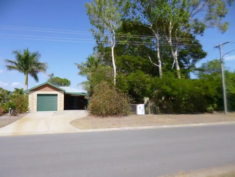 15 Brighton Rd, Bowen QLD 4805