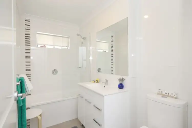 Sixth view of Homely house listing, 52/3 Parkside Parade, Toronto NSW 2283