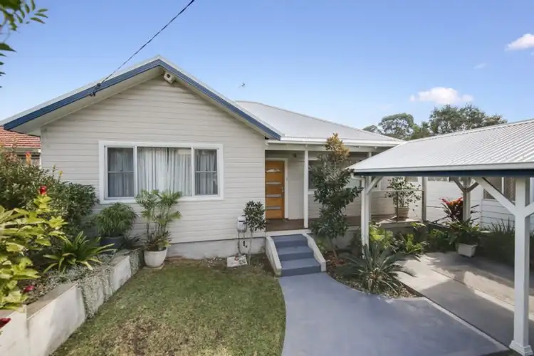 22 Angus Avenue, Waratah West NSW 2298
