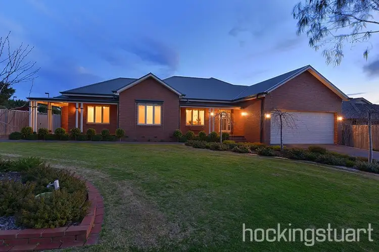 11 Roselea Place, Narre Warren North VIC 3804