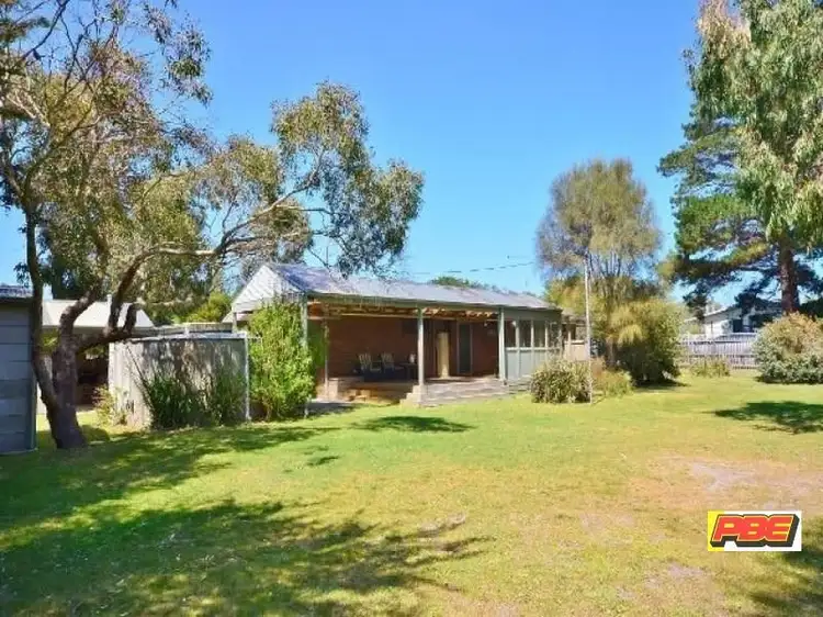 2-4 JENKINS STREET, Venus Bay VIC 3956