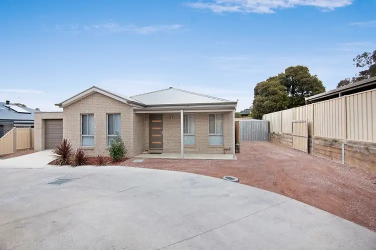 1/18A Emmett Street, Golden Square VIC 3555