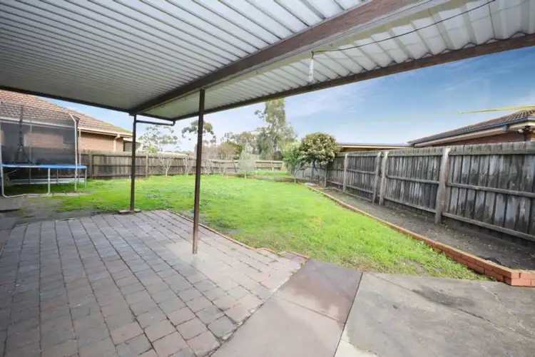 Sixth view of Homely house listing, 2 Kylie Place, Gladstone Park VIC 3043