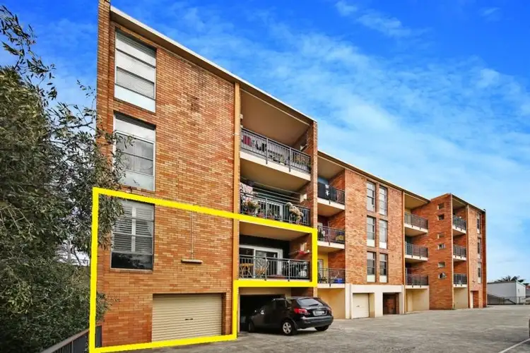 4/15 Hillview Crescent, The Hill NSW 2300