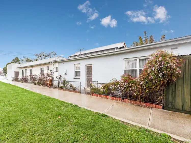 10 Warleigh Road, West Footscray VIC 3012