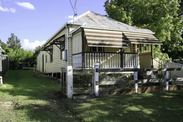 30 Chapman Street, Dungog NSW 2420