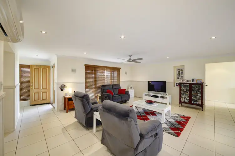 Fifth view of Homely villa listing, 2/40 MACROSSAN STREET, Childers QLD 4660