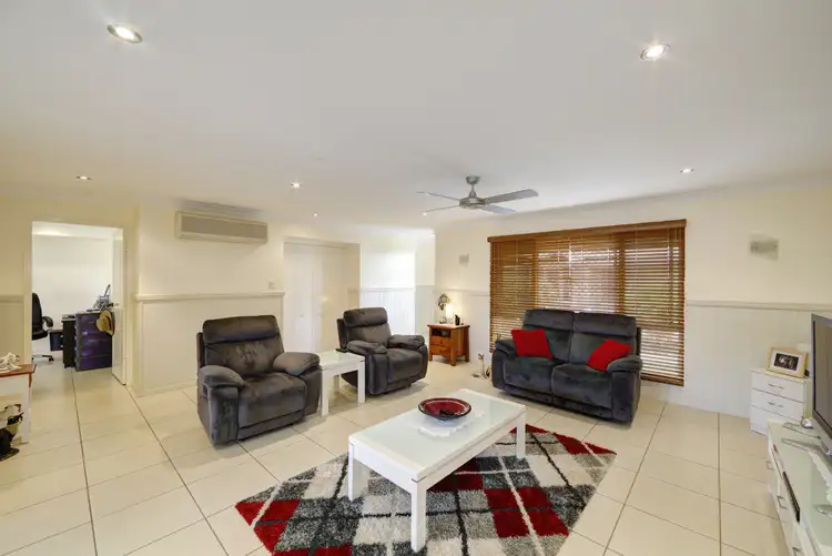 Sixth view of Homely villa listing, 2/40 MACROSSAN STREET, Childers QLD 4660
