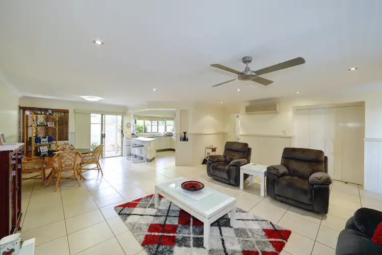 Seventh view of Homely villa listing, 2/40 MACROSSAN STREET, Childers QLD 4660