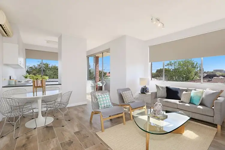 Fifth view of Homely house listing, 2/71 Dawson Street, Cooks Hill NSW 2300