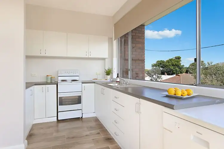 Sixth view of Homely house listing, 2/71 Dawson Street, Cooks Hill NSW 2300