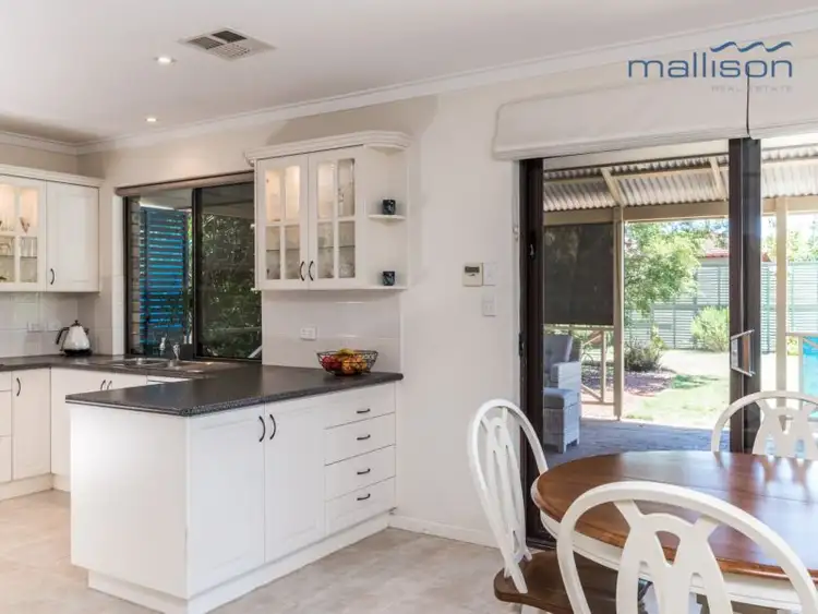 66 Connemara Drive, Thornlie WA 6108
