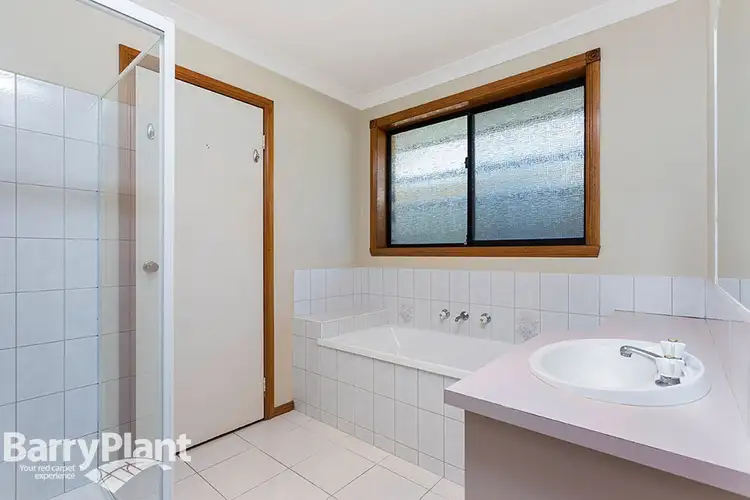 Fourth view of Homely house listing, 5 Jeavons Court, Altona Meadows VIC 3028