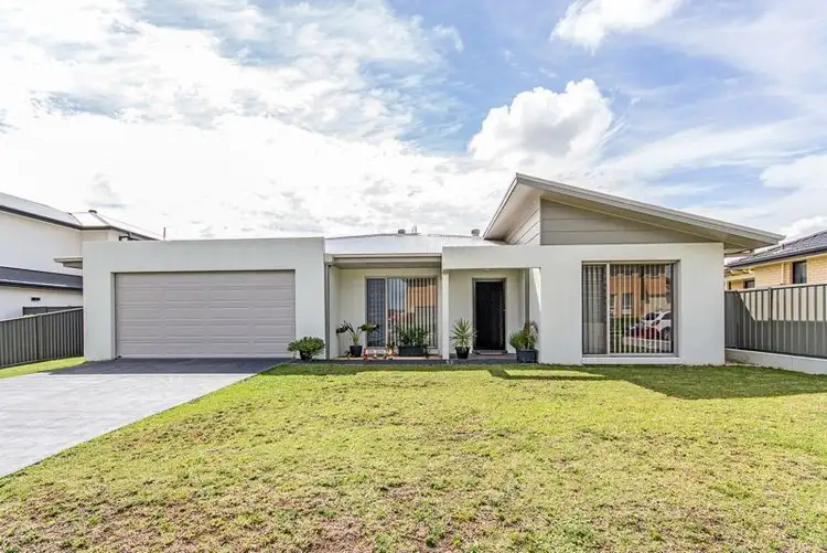 Main view of Homely house listing, 61 Niven Parade, Rutherford NSW 2320
