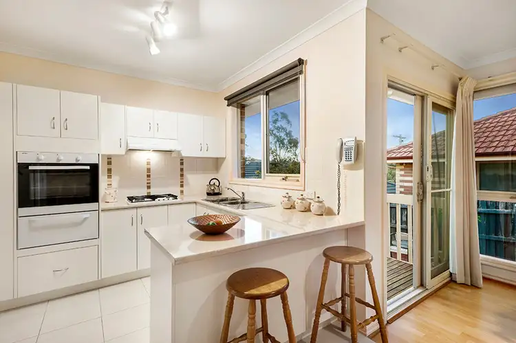 Second view of Homely house listing, 5/10 Taylor Street, Eltham VIC 3095