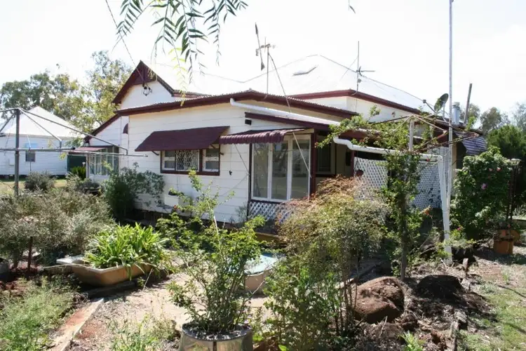 39 Cory Street, Oakey QLD 4401